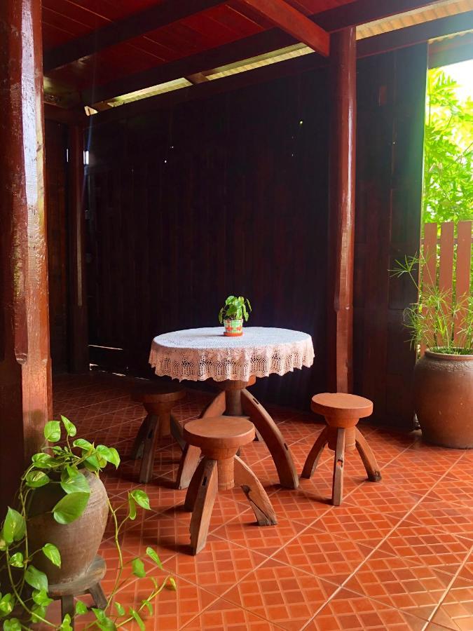 Banthai Guesthouse Phetchaburi Bagian luar foto