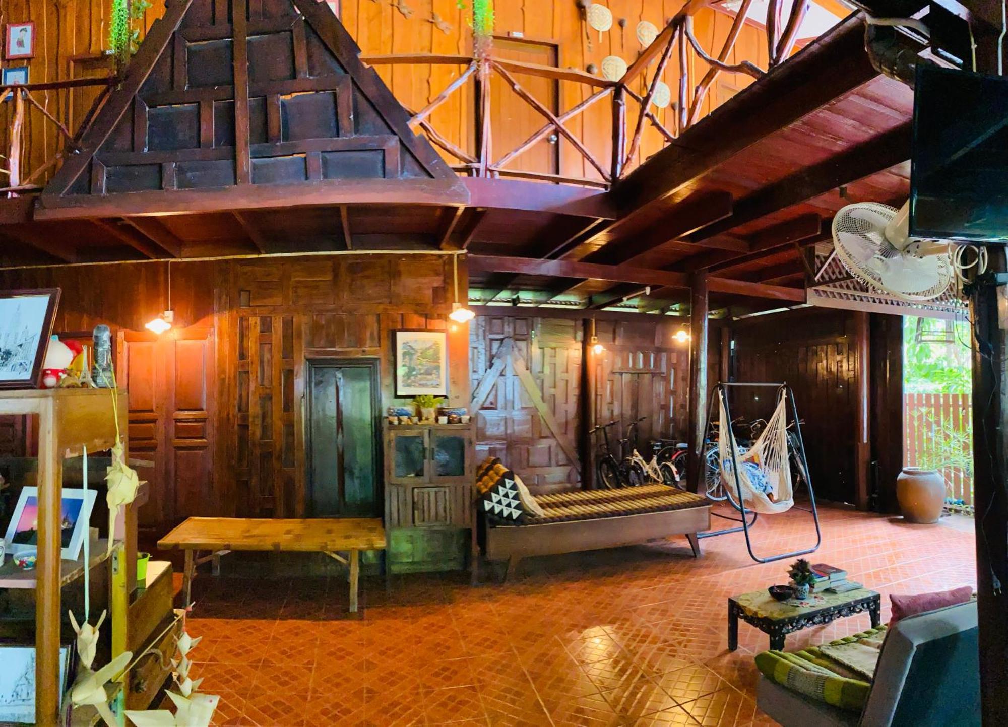 Banthai Guesthouse Phetchaburi Bagian luar foto